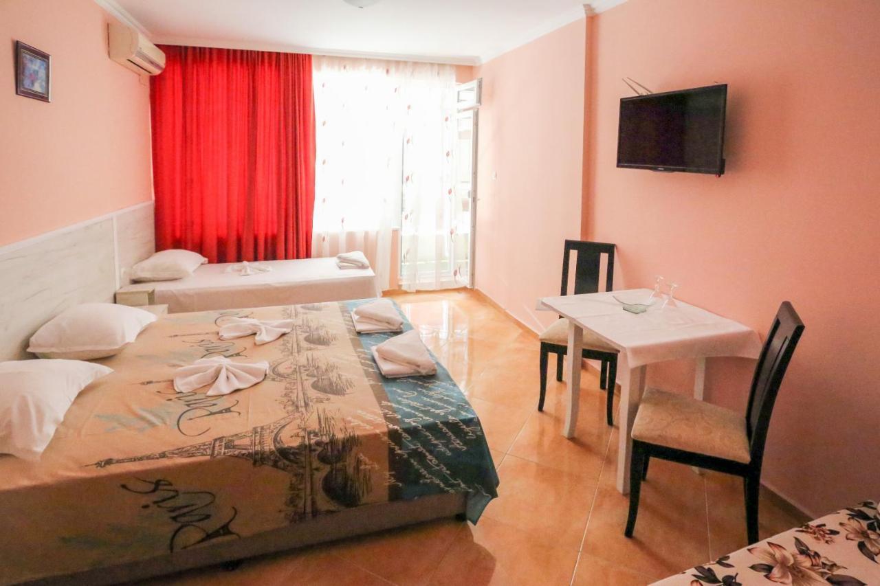 Apartments Dani ポモリエ エクステリア 写真